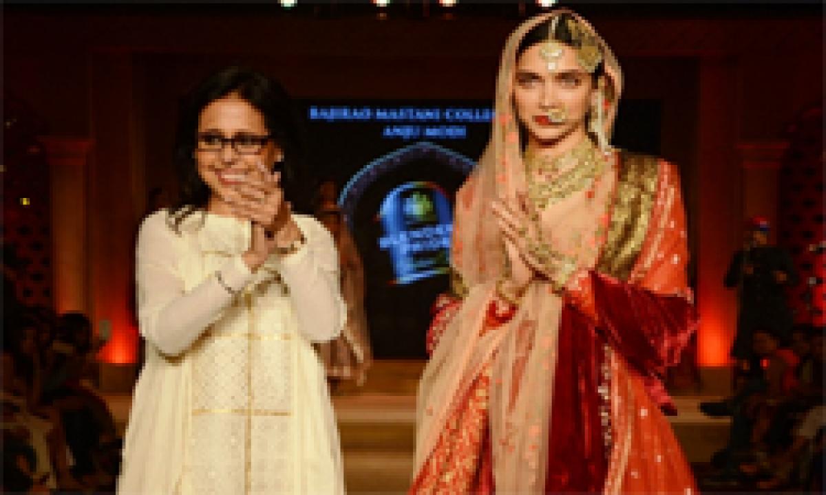 My personal style is very boring: Deepika